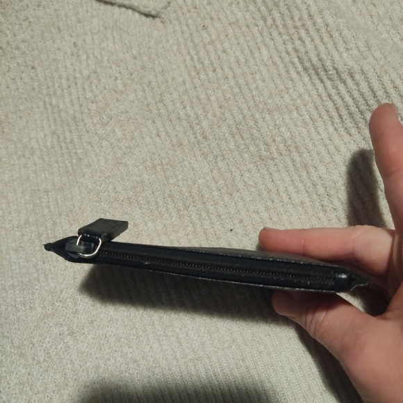 💕PRICE DROP TODAY PRADA💕 CHANGE PURSE 👛 - Picture 4 of 10